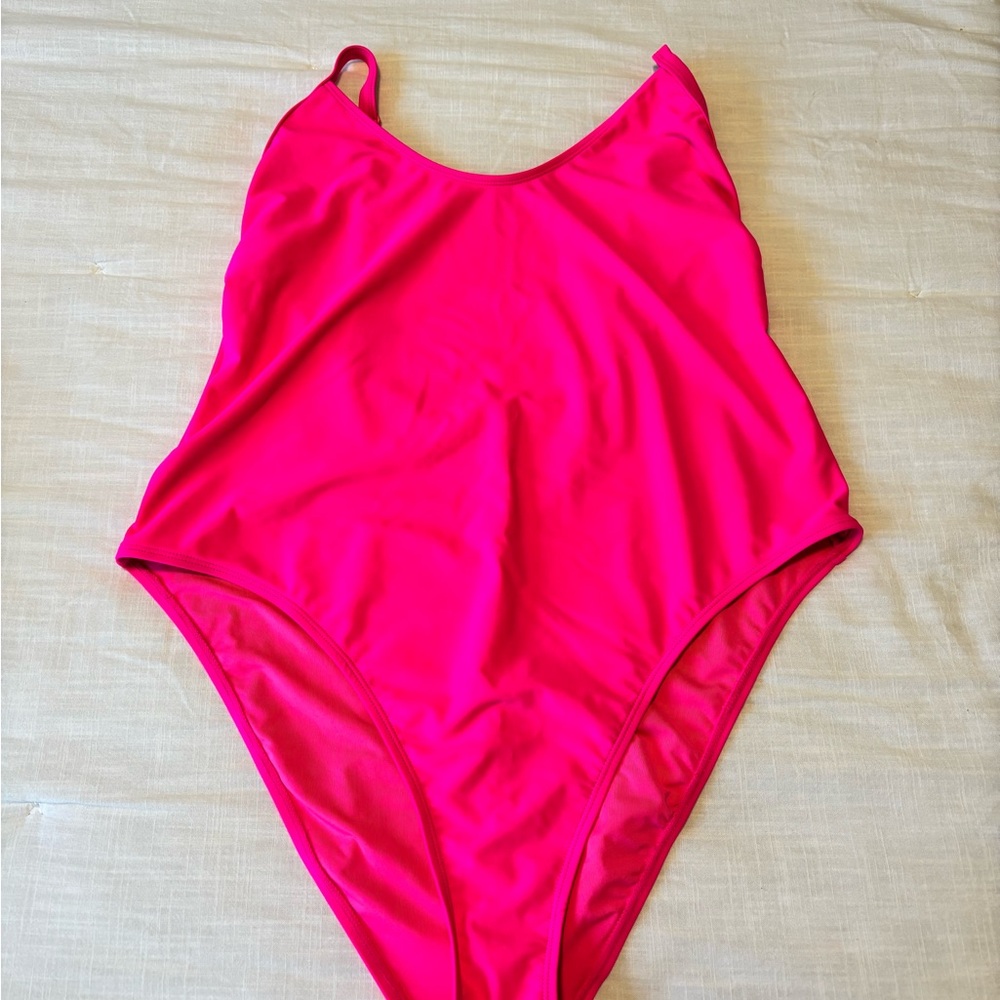 Good American Pink Bodysuit with Scoop Neckline